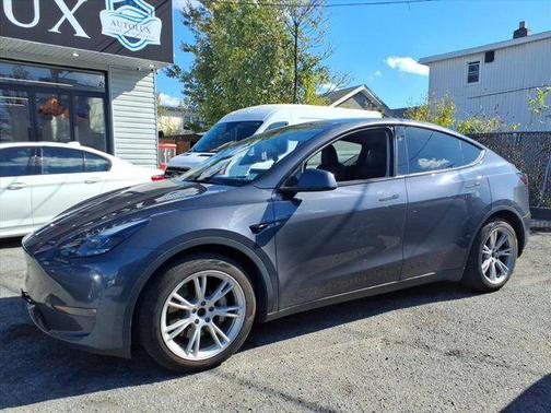 2023 Tesla Model Y Long Range Dual Motor All-Wheel Drive