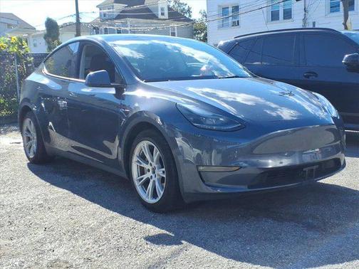 2023 Tesla Model Y Long Range Dual Motor All-Wheel Drive