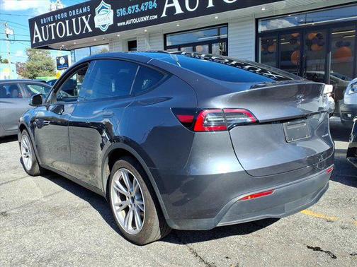 2023 Tesla Model Y Long Range Dual Motor All-Wheel Drive