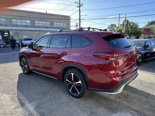 2022 Toyota Highlander XSE