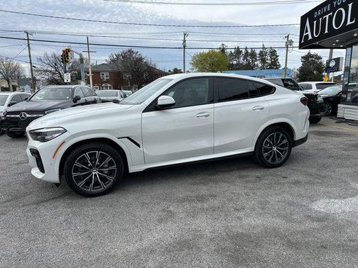 2022 BMW X6 xDrive40i