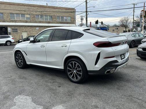 2022 BMW X6 xDrive40i