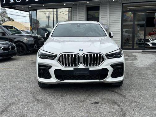 2022 BMW X6 xDrive40i