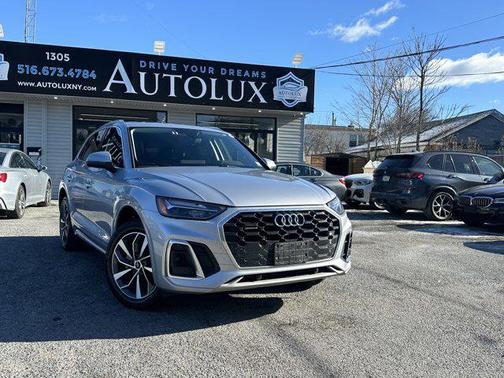 2023 Audi Q5 45 S line Premium
