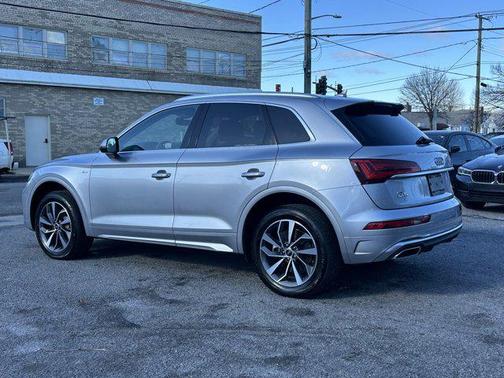 2023 Audi Q5 45 S line Premium
