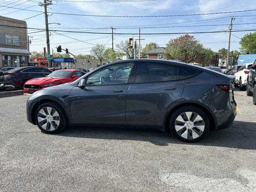 2021 Tesla Model Y Long Range Dual Motor All-Wheel Drive