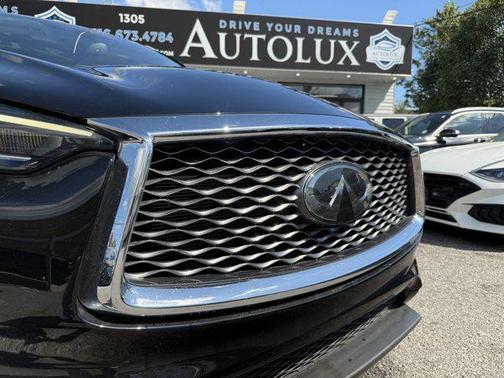 2022 INFINITI QX50 LUXE AWD