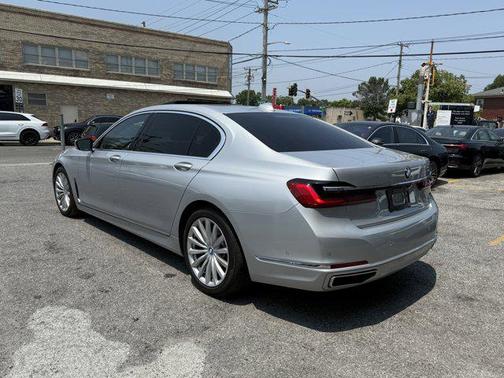 2020 BMW 740 740i