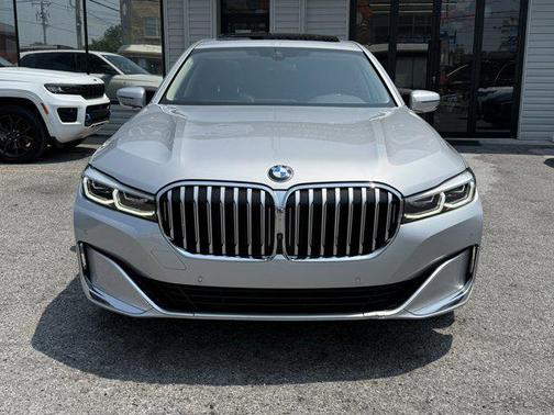 2020 BMW 740 740i