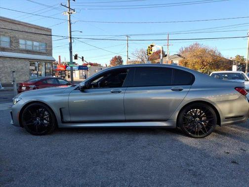2020 BMW 750 i xDrive