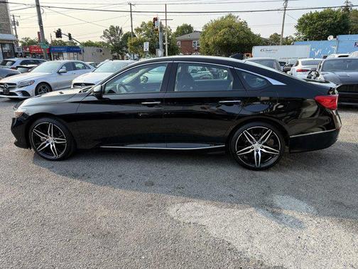 2022 Honda Accord Touring 2.0T