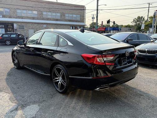 2022 Honda Accord Touring 2.0T
