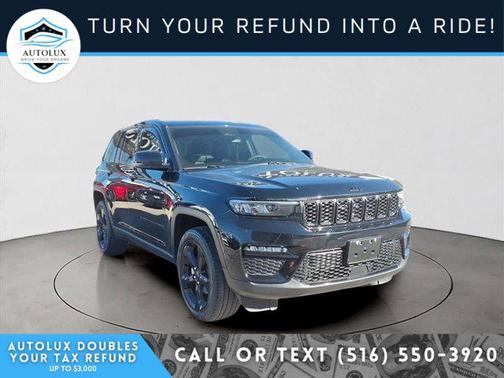 Diamond Black Crystal Pearlcoat 2023 Jeep Grand Cherokee Limited SUV