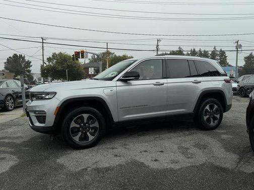 2023 Jeep Grand Cherokee 4xe Base