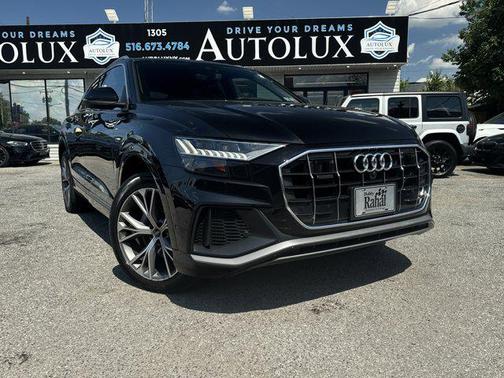 2021 Audi Q8 55 Premium Plus