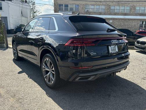 2021 Audi Q8 55 Premium Plus