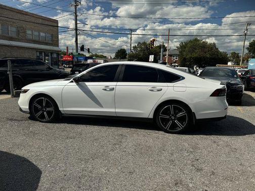 2023 Honda Accord Hybrid Base