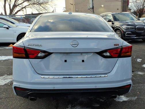 2023 Nissan Altima SR FWD