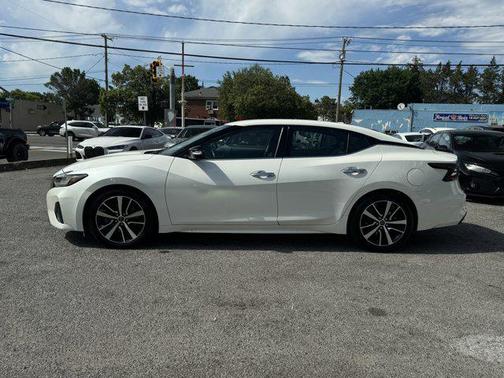 2023 Nissan Maxima SV Xtronic CVT