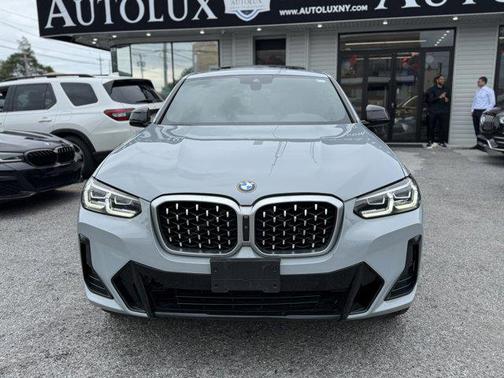 2022 BMW X4 xDrive30i