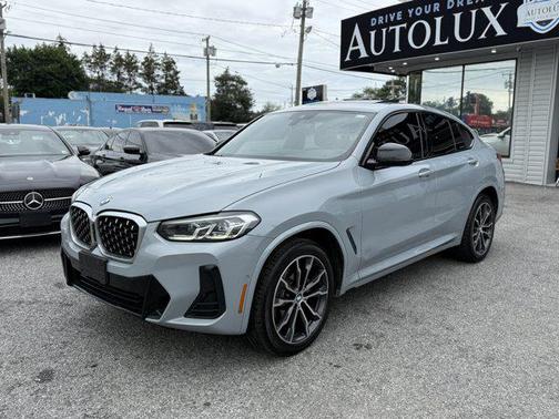 2022 BMW X4 xDrive30i