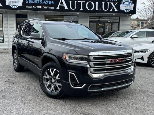 2023 GMC Acadia AWD SLT