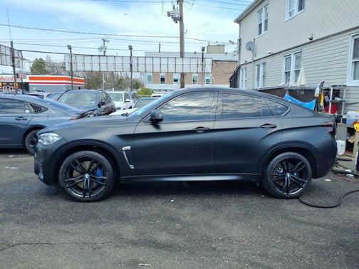 Carbon Black Metallic 2017 BMW X6 M Sports Activity Coupe