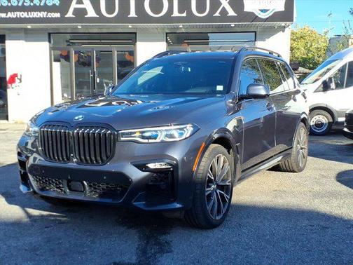 2021 BMW X7 M50i