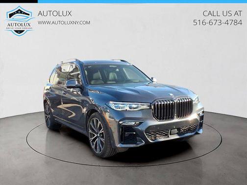 2021 BMW X7 M50i
