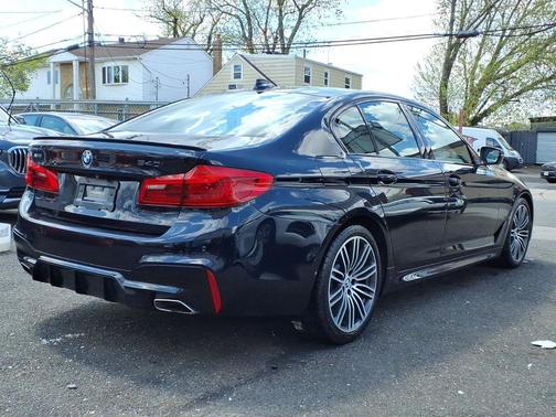 Carbon Black Metallic 2018 BMW 540 xDrive