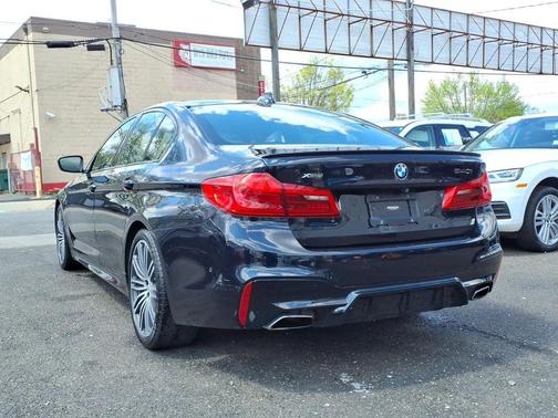 Carbon Black Metallic 2018 BMW 540 xDrive