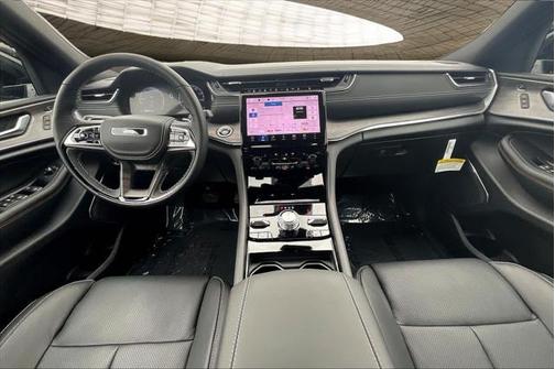 2025 Jeep Grand Cherokee Overland