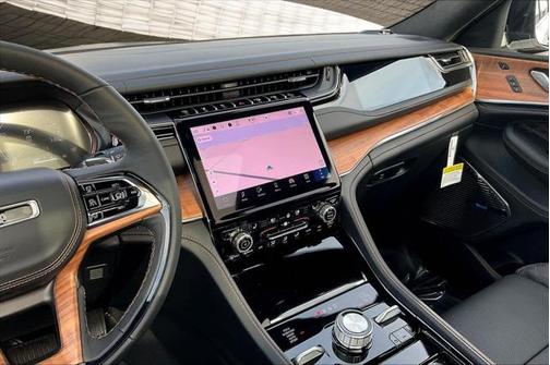2025 Jeep Grand Cherokee L Summit Reserve