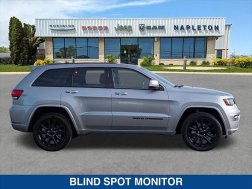 2021 Jeep Grand Cherokee Laredo