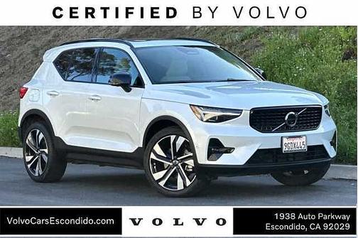 2023 Volvo XC40 