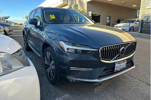2023 Volvo XC60 Plus