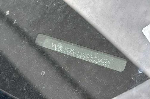 2025 Volvo XC60 Core