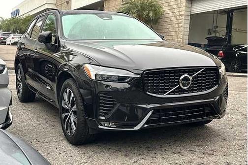 2025 Volvo XC60 Plus