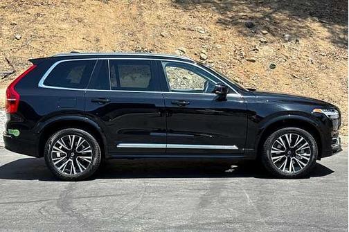 2023 Volvo XC90 Plus