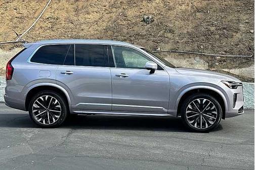 Aurora Silver 2026 Volvo XC90 Core