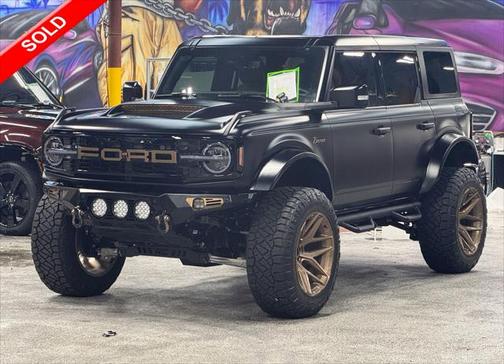 2025 Ford Bronco Outer Banks V6 Luxury Package