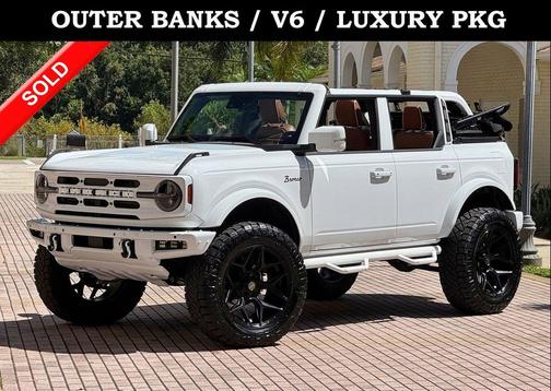 2024 Ford Bronco Outer Banks