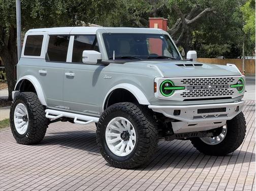 2024 Ford Bronco Outer Banks
