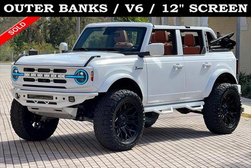2024 Ford Bronco Outer Banks