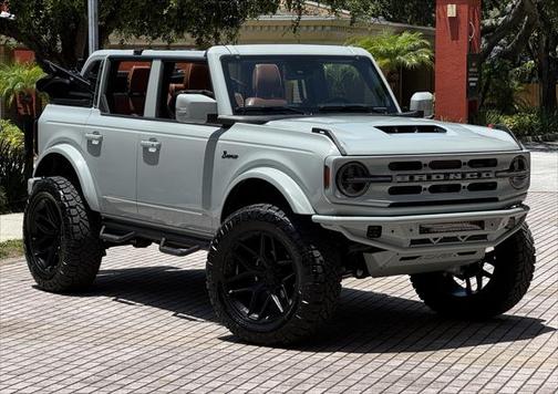2024 Ford Bronco Outer Banks