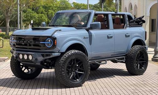 2024 Ford Bronco Outer Banks