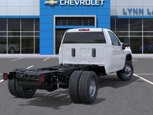 Summit White 2026 Chevrolet Silverado 3500 WT