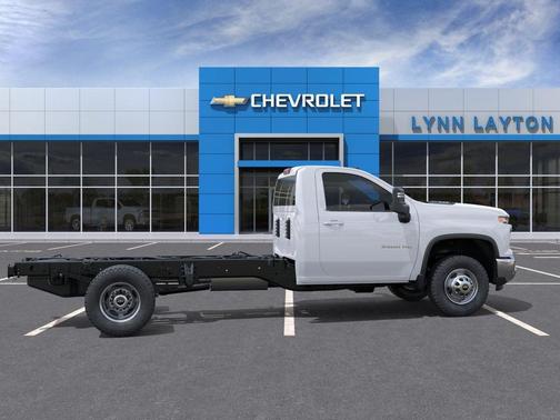 Summit White 2026 Chevrolet Silverado 3500 WT