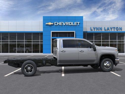 Sterling Gray Metallic 2026 Chevrolet Silverado 3500 LT