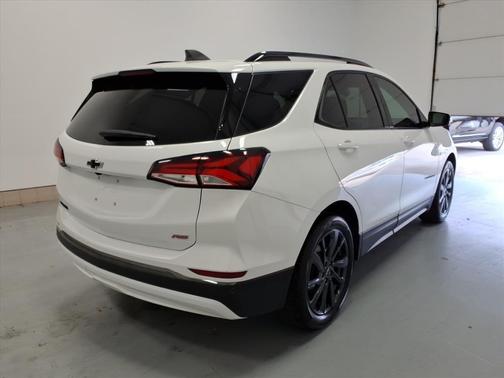 2023 Chevrolet Equinox FWD RS